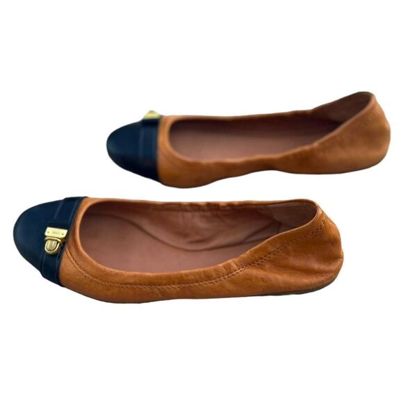 Coach Delphine Round Toe Ballet Flat in Black/Tan Leather Gently Used w/Box Sz 7 - Picture 7 of 10